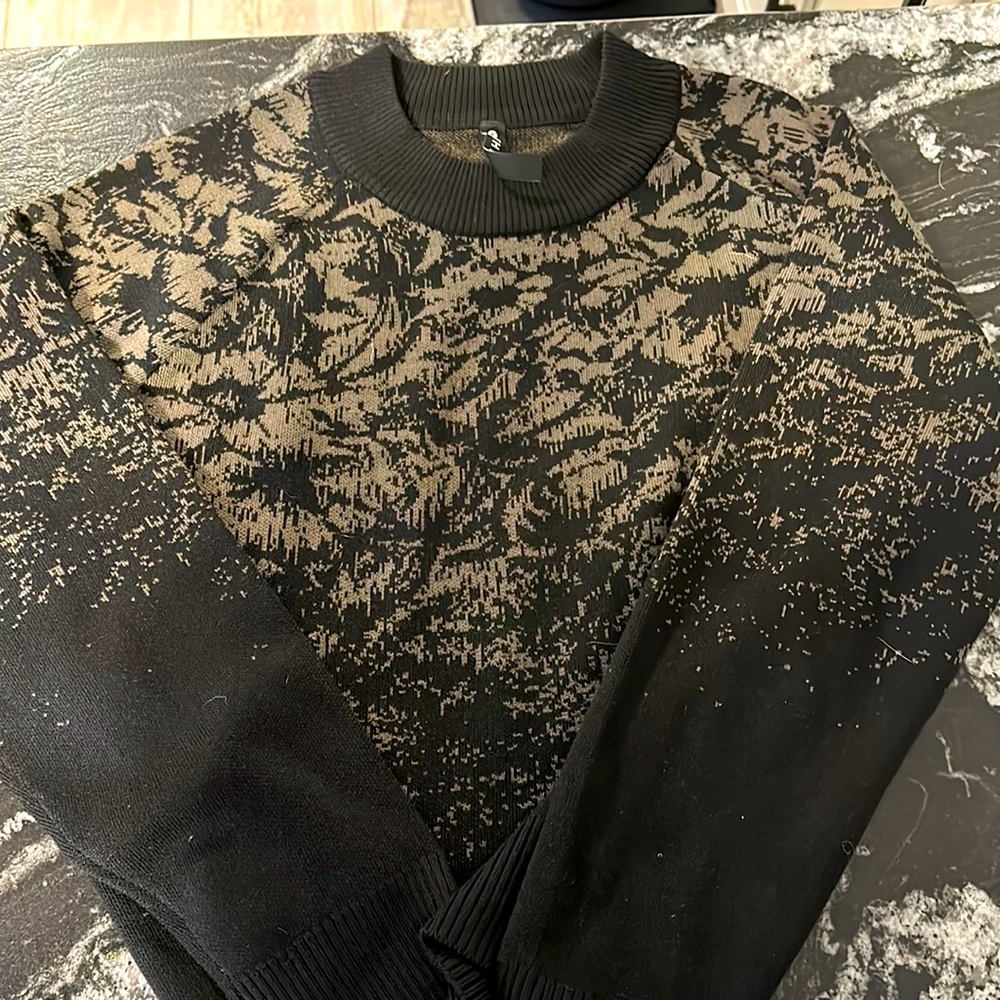 Athleta sweater size large